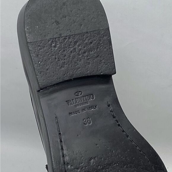 Valentino Garavani Roman Stud Loafers size 36 - Picture 13 of 13